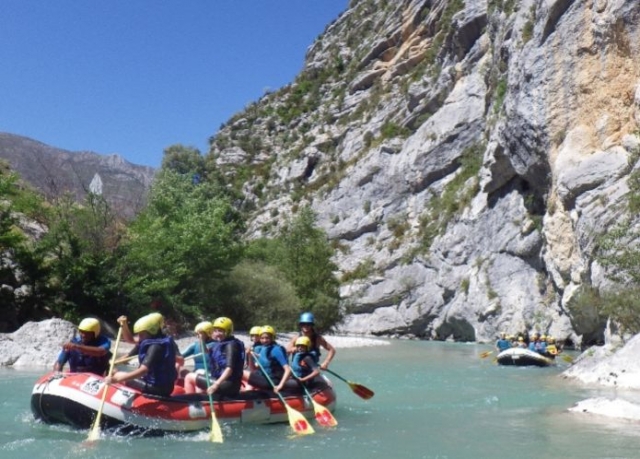  Adventure sport with friends 